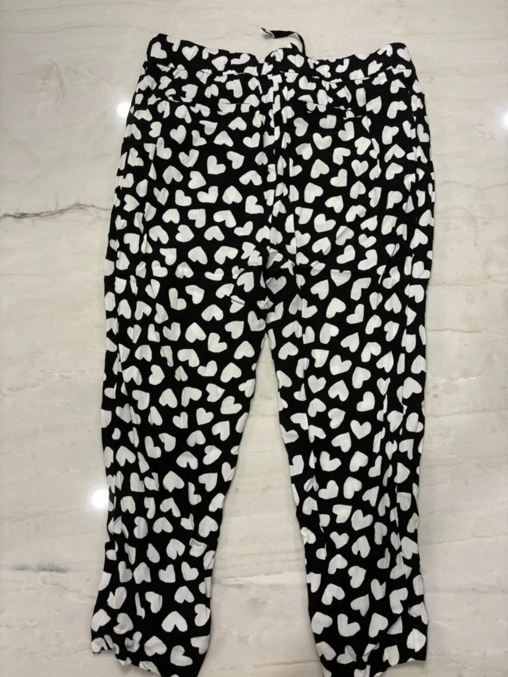 kate spade Pants, Ria Dancing Hearts Print Pull On Cropped Black White, 12